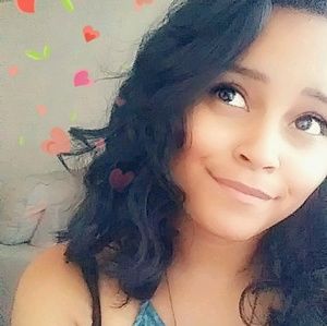 Meet your Posher, Makayla